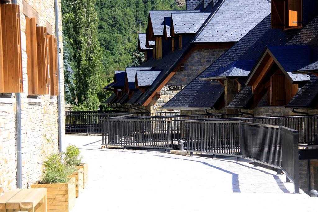 Apartmán Charming Escarrilla Exteriér fotografie