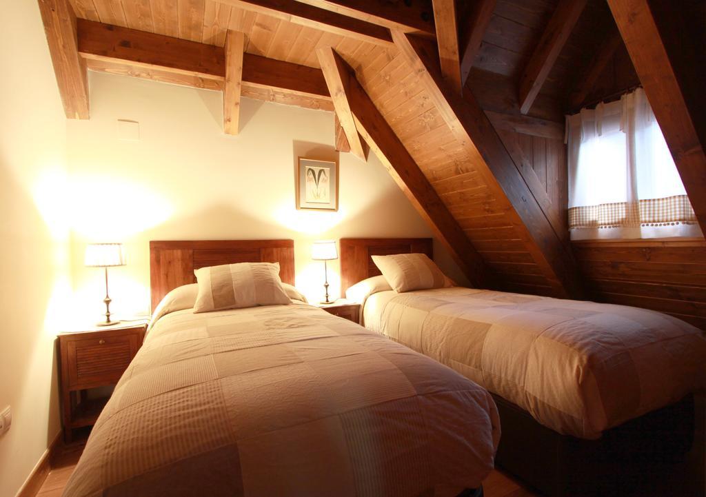 Apartmán Charming Escarrilla Exteriér fotografie